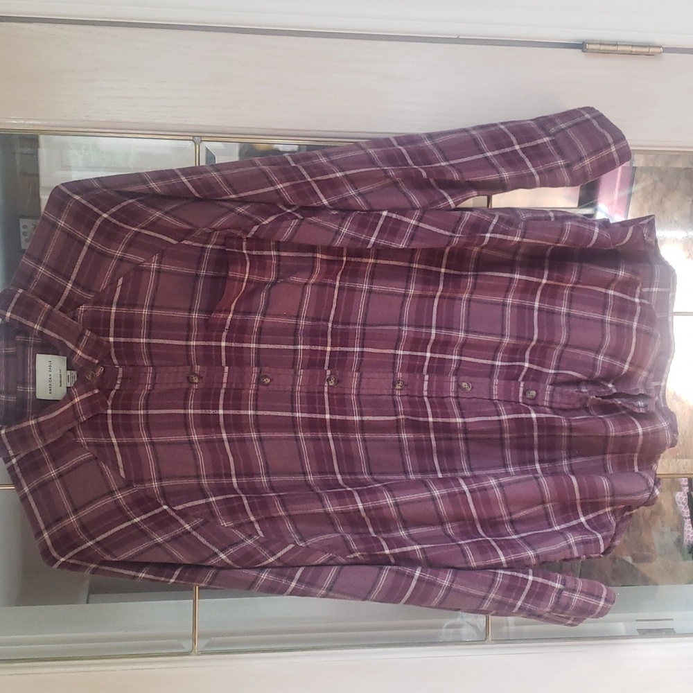 American Eagle Women's Medium Oversized Fit Button Down Casual Long Sleeve Shirt